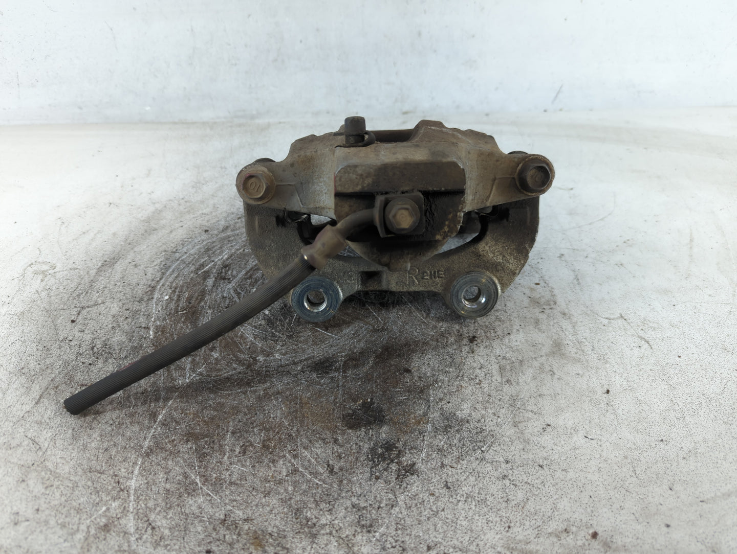 2017-2017 Chevrolet Traverse Front Passenger Right Brake Caliper - Oemusedautoparts1.com