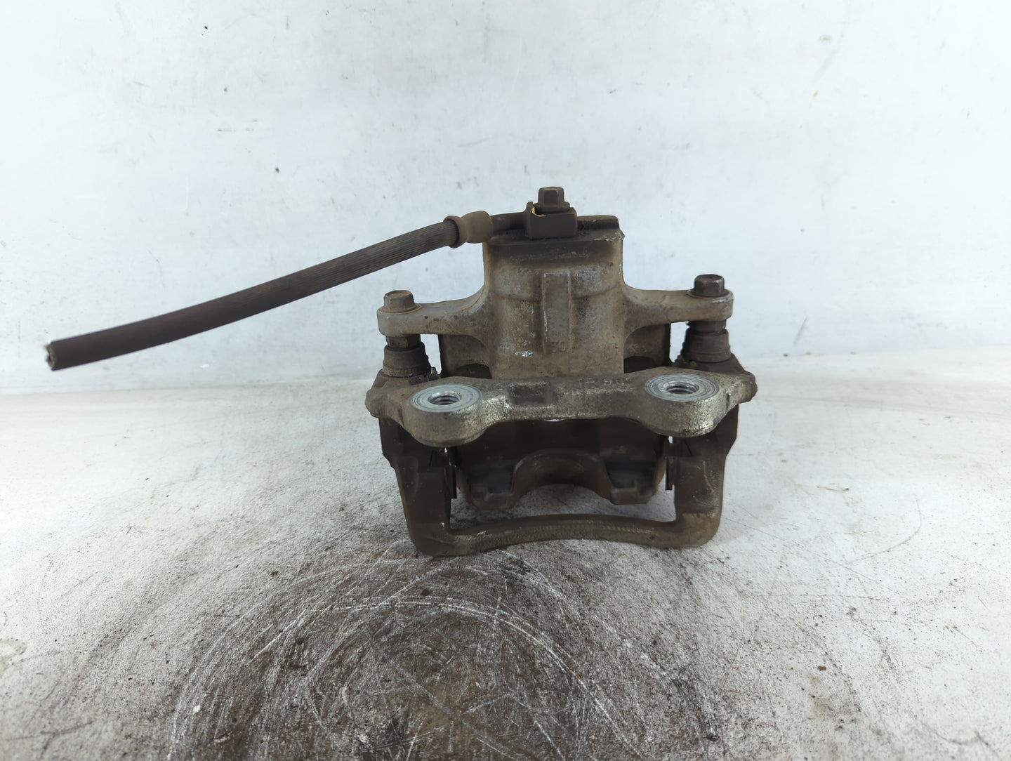 2017-2017 Chevrolet Traverse Front Passenger Right Brake Caliper - Oemusedautoparts1.com