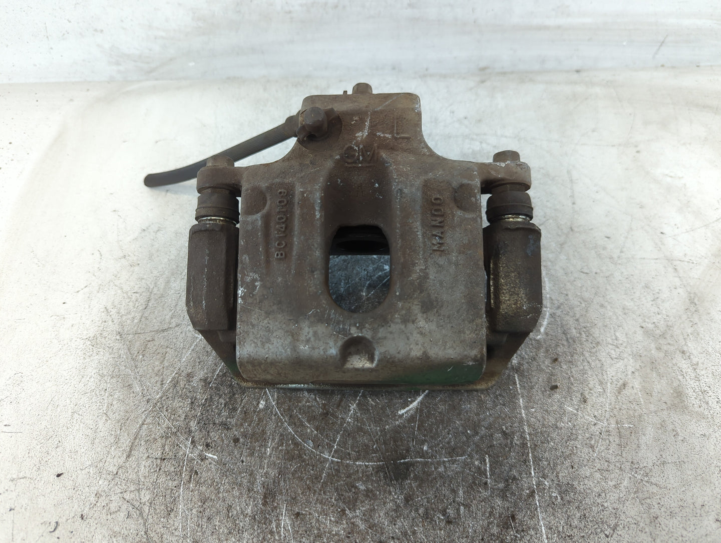 2017-2017 Chevrolet Traverse Front Driver Left Brake Caliper 700143 - Oemusedautoparts1.com
