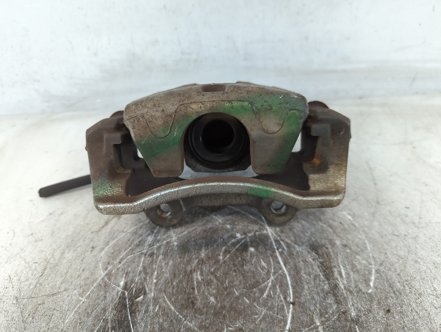 2017-2017 Chevrolet Traverse Front Driver Left Brake Caliper 700143 - Oemusedautoparts1.com