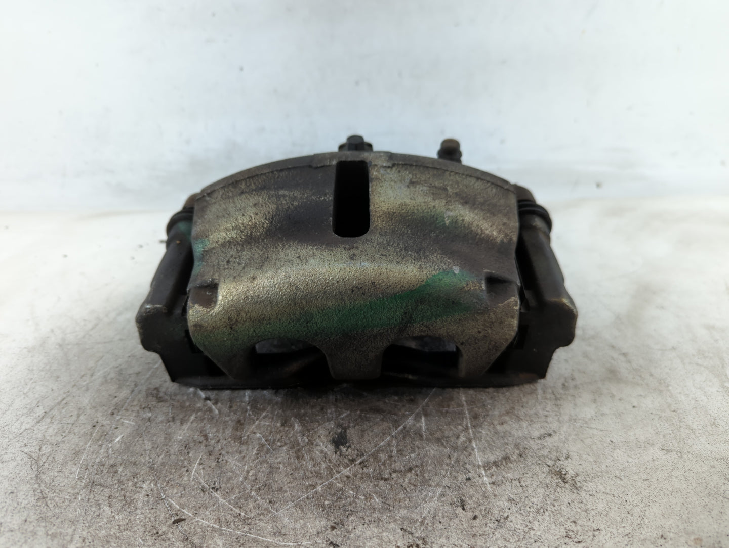 2009-2017 Chevrolet Traverse Front Driver Left Brake Caliper - Oemusedautoparts1.com