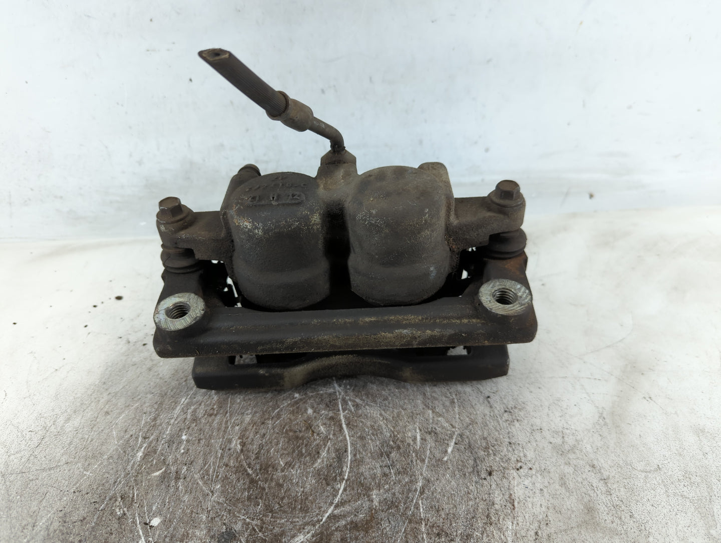 2009-2017 Chevrolet Traverse Front Driver Left Brake Caliper - Oemusedautoparts1.com
