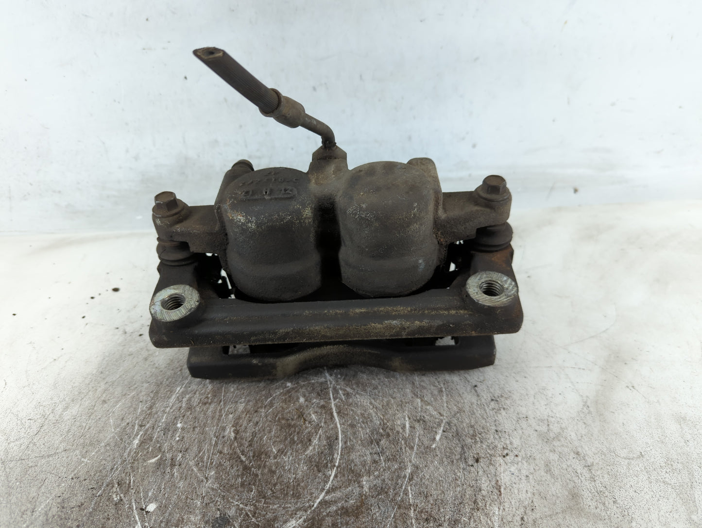 2009-2017 Chevrolet Traverse Front Driver Left Brake Caliper - Oemusedautoparts1.com