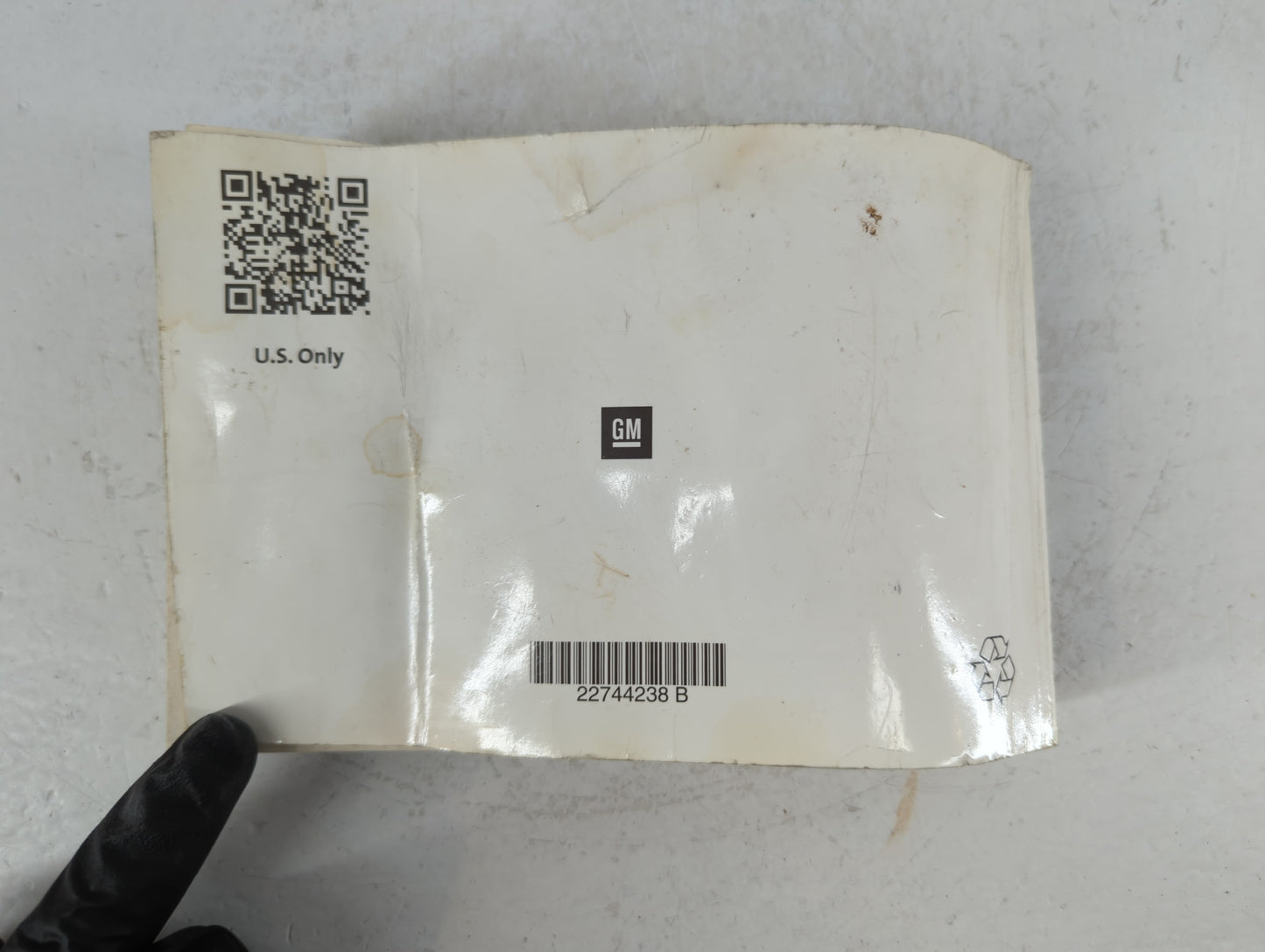 2013 Chevrolet Traverse Owners Manual Book Guide P/N:22744238 B OEM Used Auto Parts - Oemusedautoparts1.com