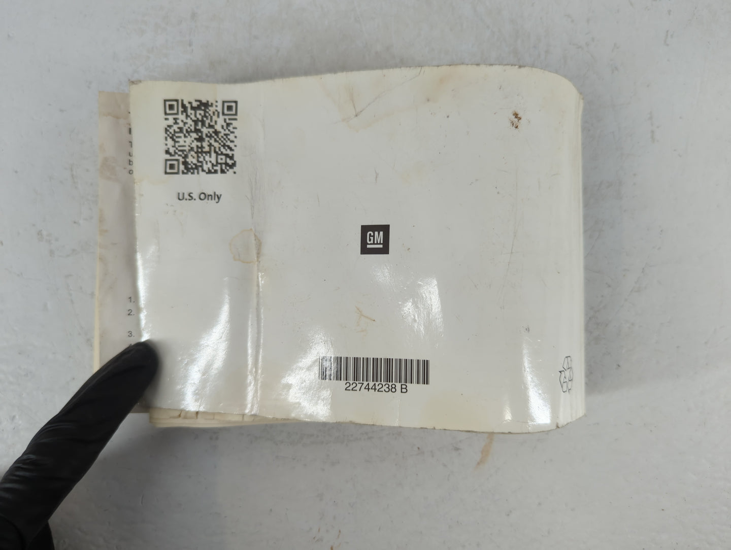 2013 Chevrolet Traverse Owners Manual Book Guide P/N:22744238 B OEM Used Auto Parts - Oemusedautoparts1.com