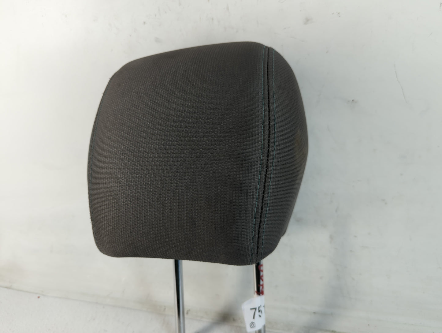 2013-2017 Chevrolet Traverse Headrest Head Rest Front Driver Passenger Seat Fits Fits 2013 2014 2015 2016 2017 OEM Used Auto