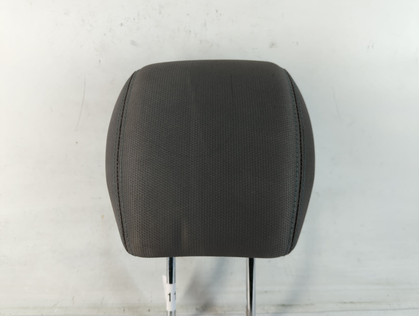 2013-2017 Chevrolet Traverse Headrest Head Rest Front Driver Passenger Seat Fits Fits 2013 2014 2015 2016 2017 OEM Used Auto