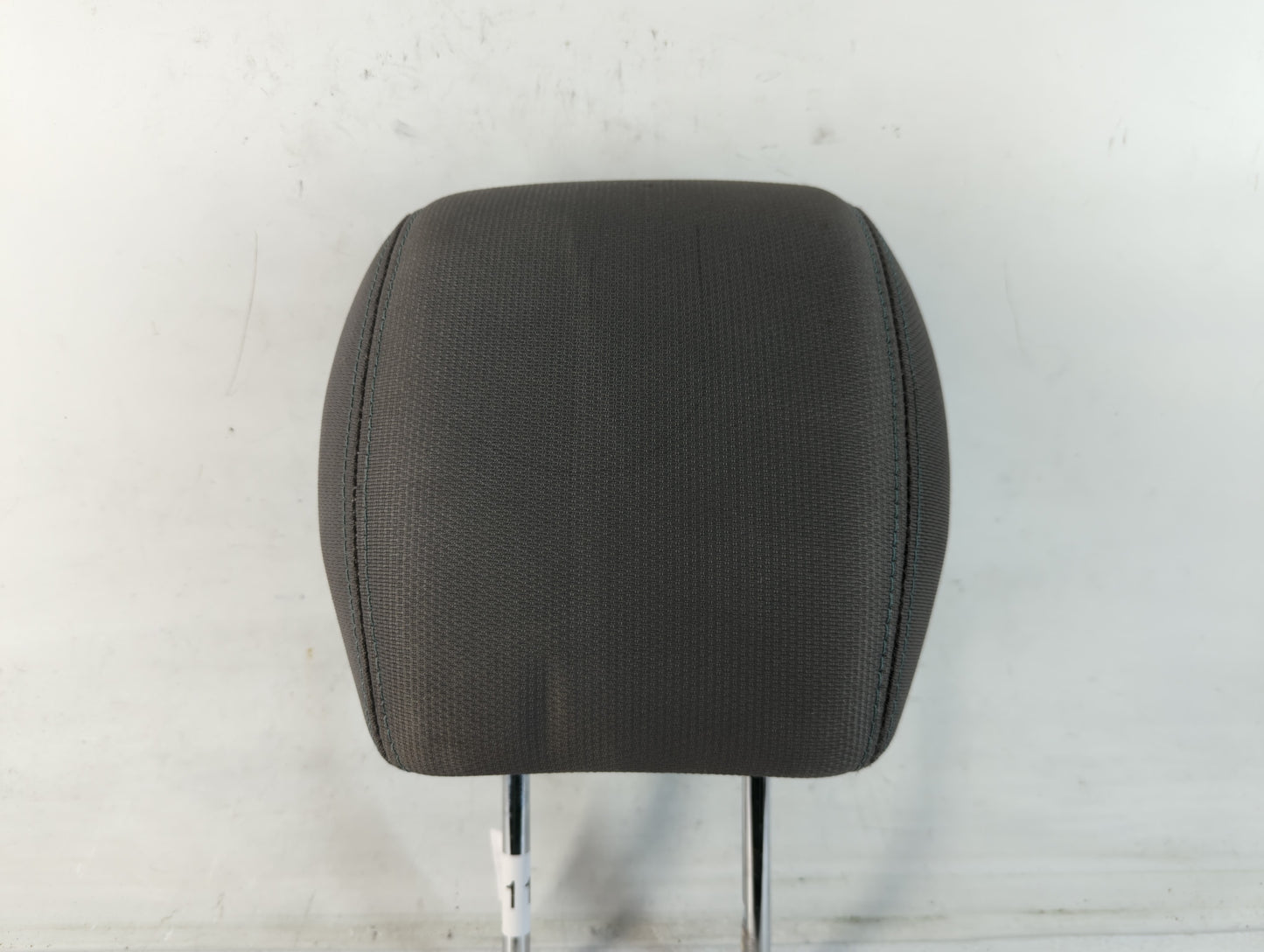 2013-2017 Chevrolet Traverse Headrest Head Rest Front Driver Passenger Seat Fits Fits 2013 2014 2015 2016 2017 OEM Used Auto
