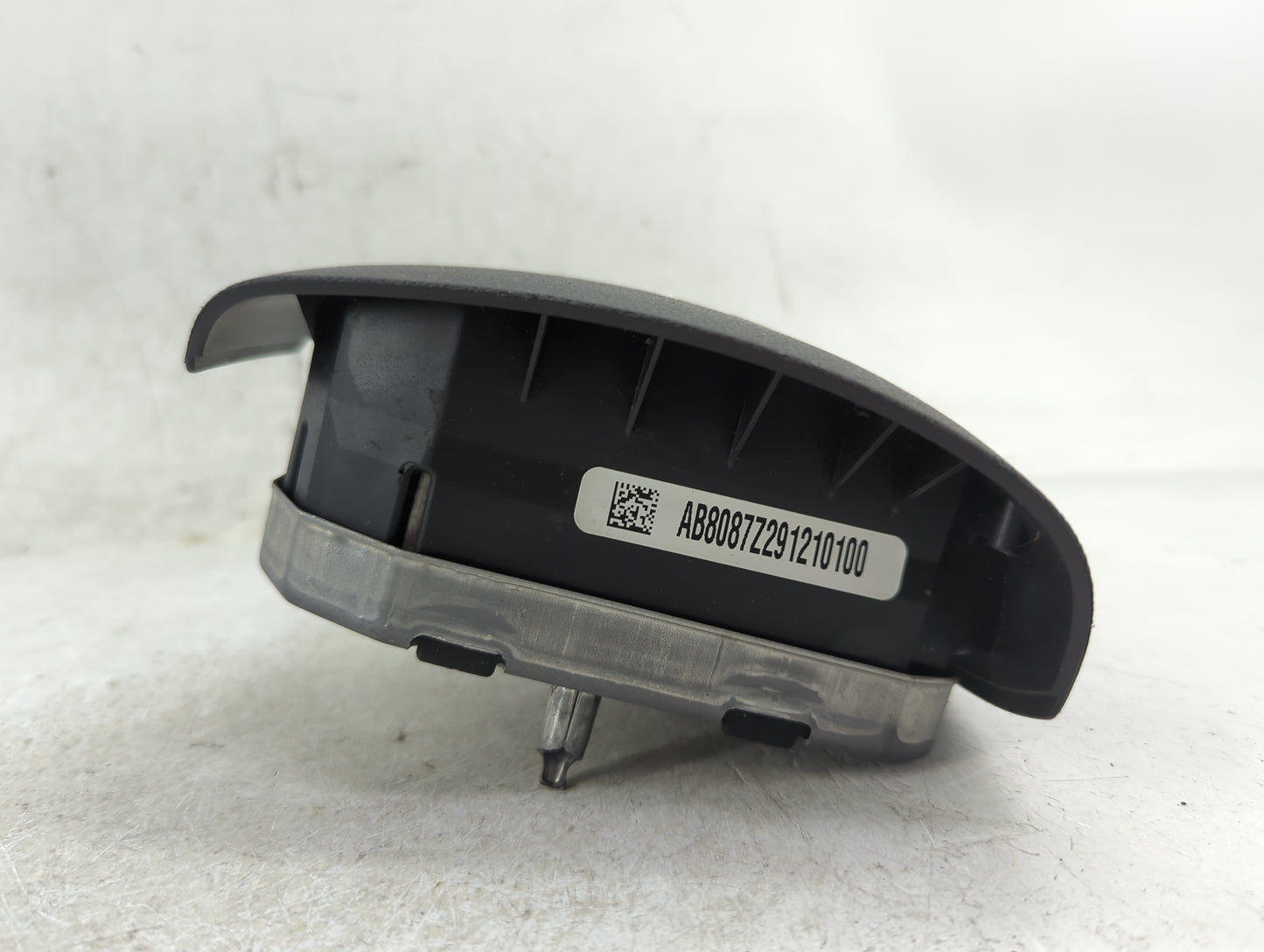 2013-2017 Chevrolet Traverse Air Bag Driver Left Steering Wheel Mounted - Oemusedautoparts1.com