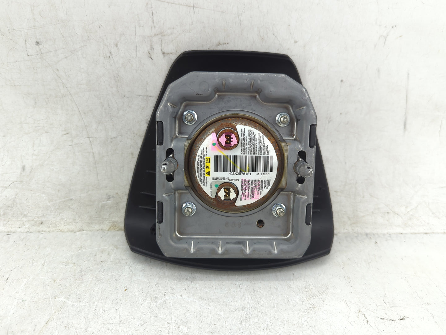 2013-2017 Chevrolet Traverse Air Bag Driver Left Steering Wheel Mounted - Oemusedautoparts1.com