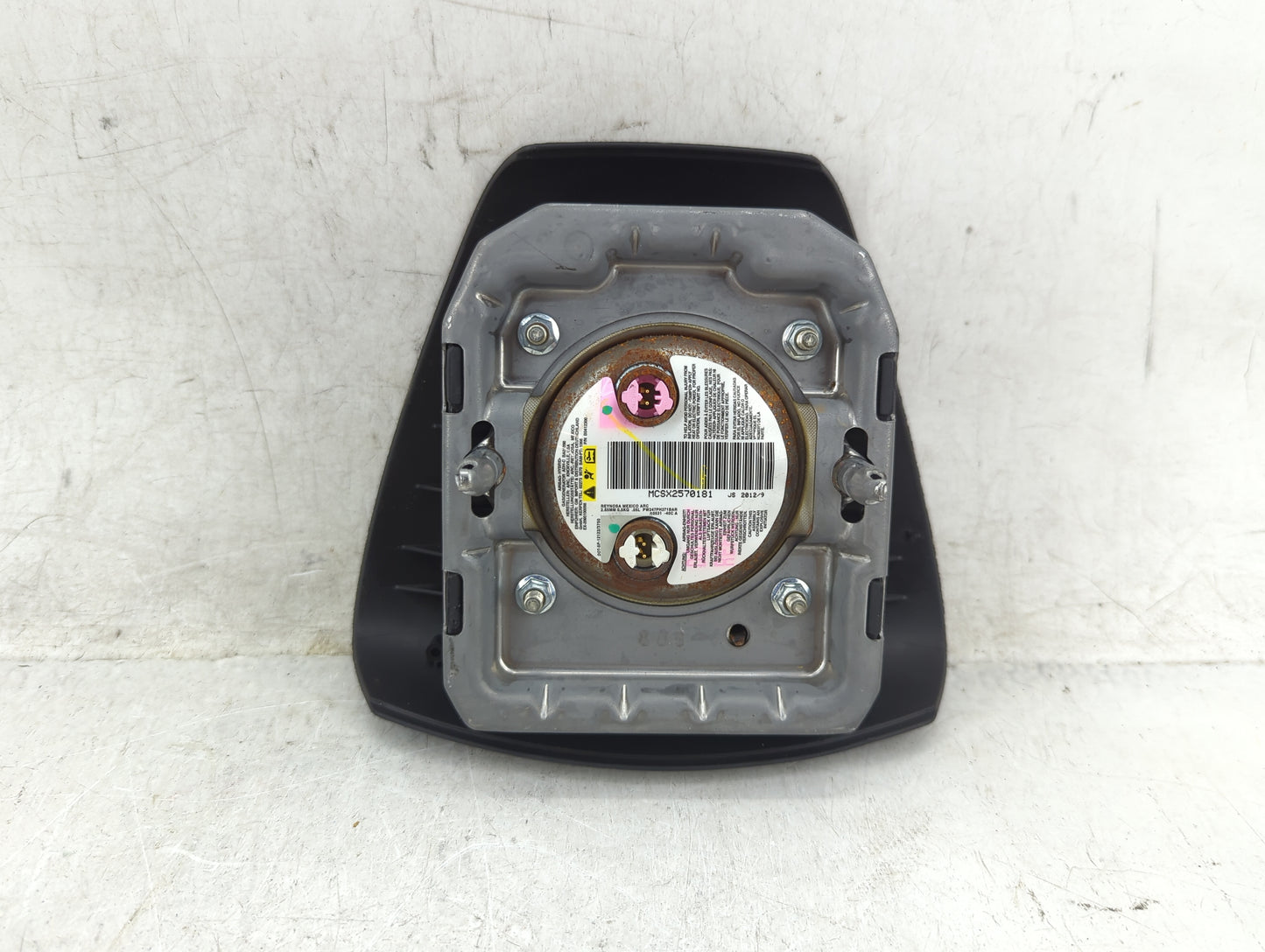 2013-2017 Chevrolet Traverse Air Bag Driver Left Steering Wheel Mounted - Oemusedautoparts1.com