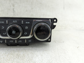 compare product 2013-2017 Chevrolet Traverse Climate Control Module Temperature AC/Heater Replacement P/N:22969929 147589501 Fits OEM Used Auto Parts
