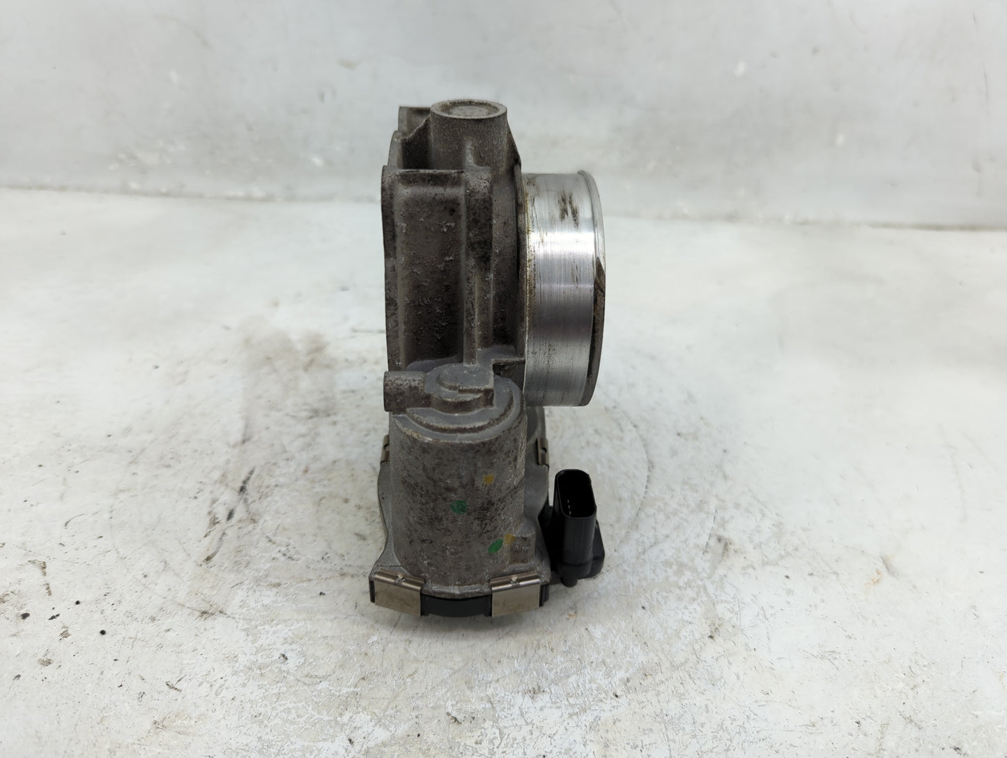 2017-2022 Chevrolet Traverse Throttle Body Fits Fits 2012 2013 2014 2015 2016 2017 2018 2019 2020 2021 2022 OEM Used Auto Pa
