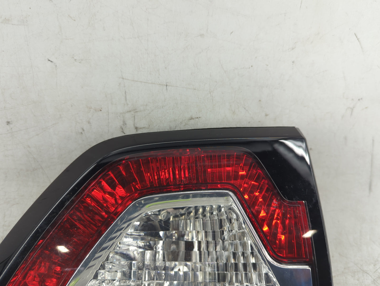 2013-2017 Chevrolet Traverse Driver Left Side Deck Lid Mounted Tail Light - Oemusedautoparts1.com