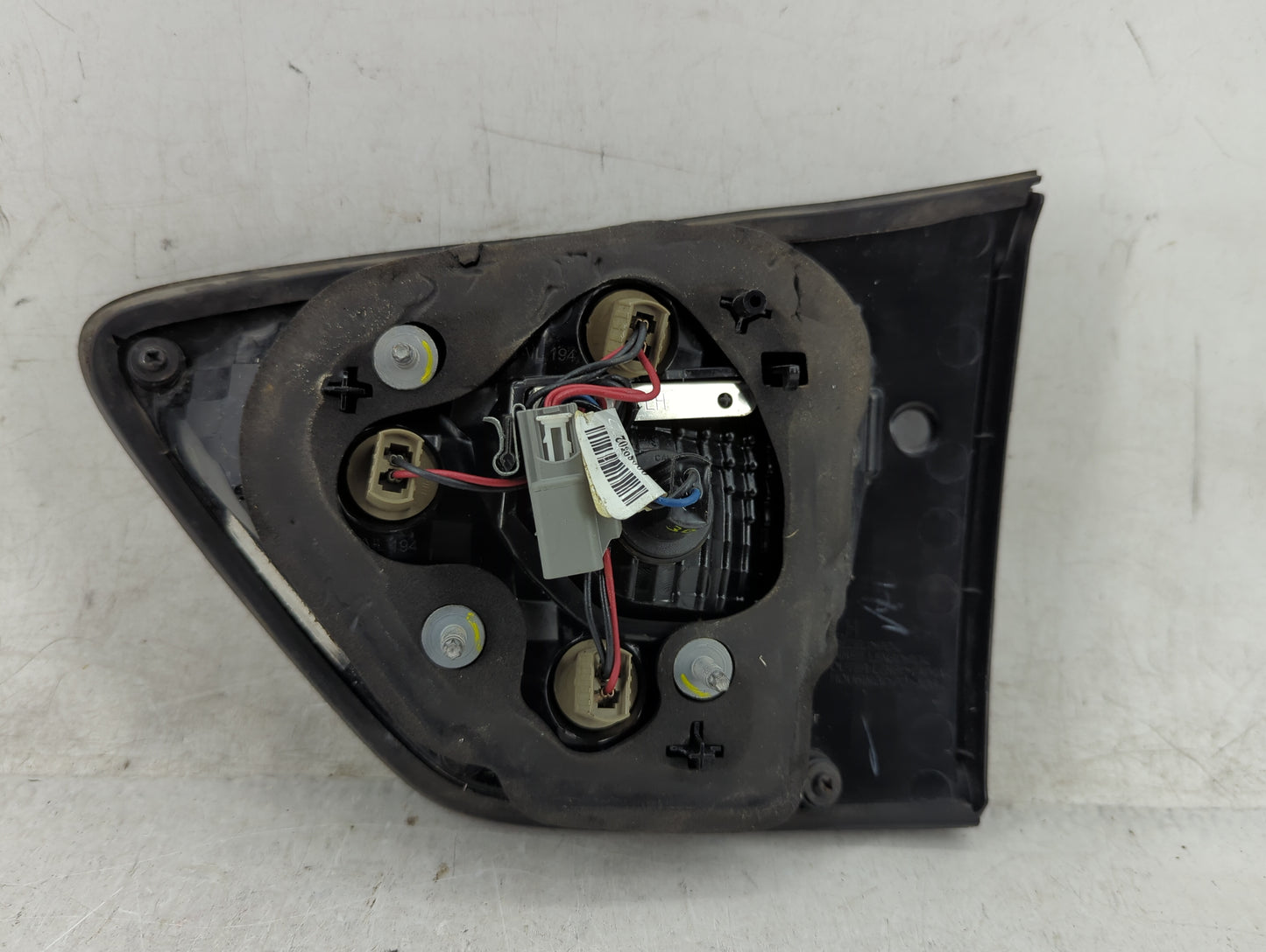 2013-2017 Chevrolet Traverse Driver Left Side Deck Lid Mounted Tail Light - Oemusedautoparts1.com
