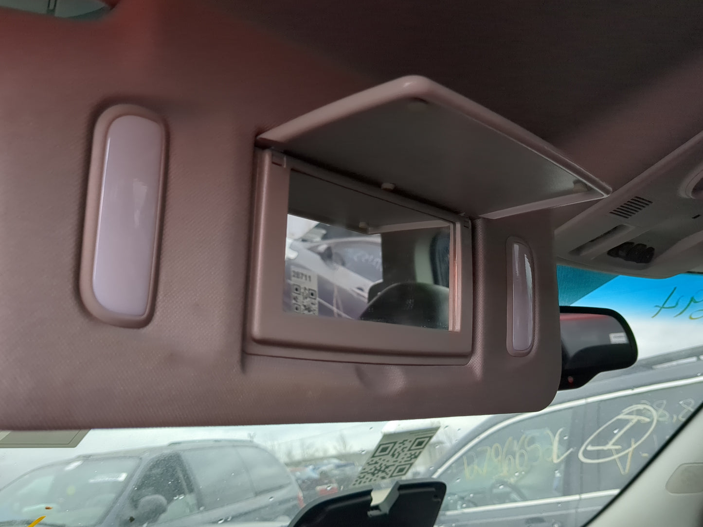 2013 Chevrolet Traverse Sun Visor Shade Replacement Driver Left Mirror Fits OEM Used Auto Parts - Oemusedautoparts1.com
