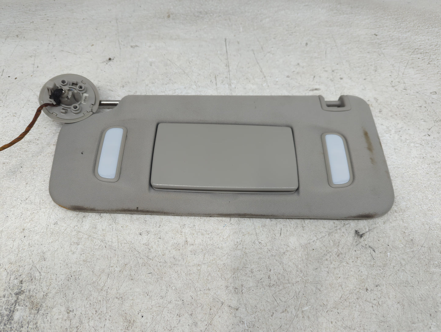 2013 Chevrolet Traverse Sun Visor Shade Replacement Driver Left Mirror Fits OEM Used Auto Parts - Oemusedautoparts1.com