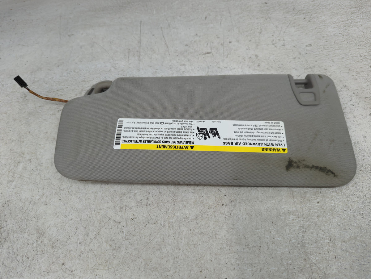 2013 Chevrolet Traverse Sun Visor Shade Replacement Passenger Right Mirror Fits OEM Used Auto Parts - Oemusedautoparts1.com