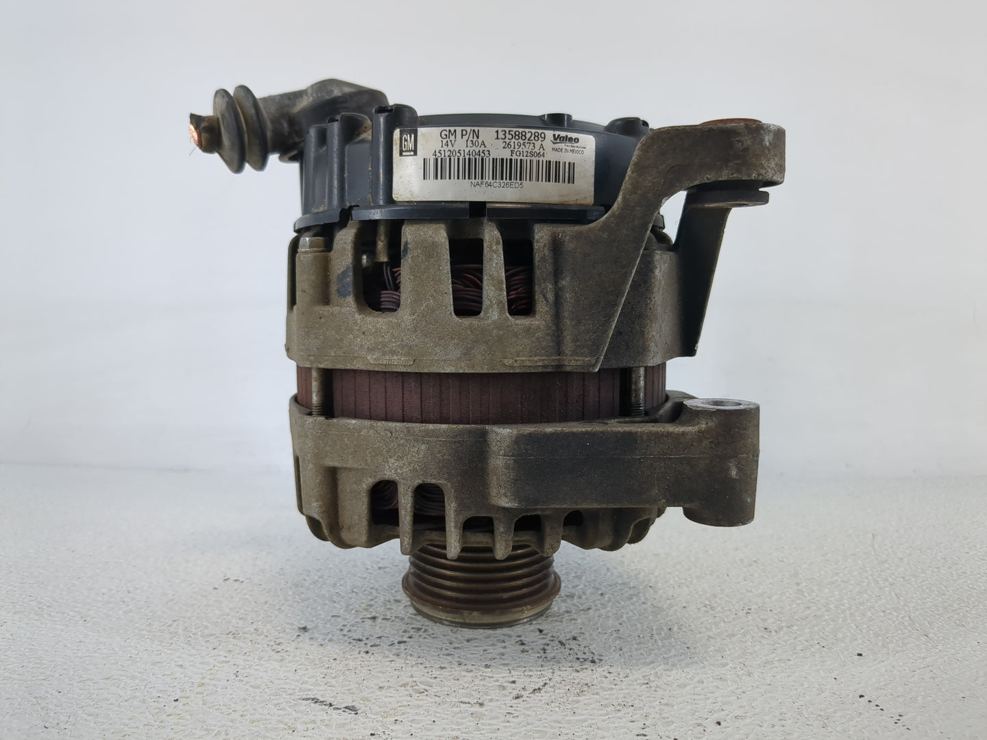 2013-2014 Chevrolet Trax Alternator Replacement Generator Charging Assembly Engine OEM P/N:13588289 Fits OEM Used Auto Parts