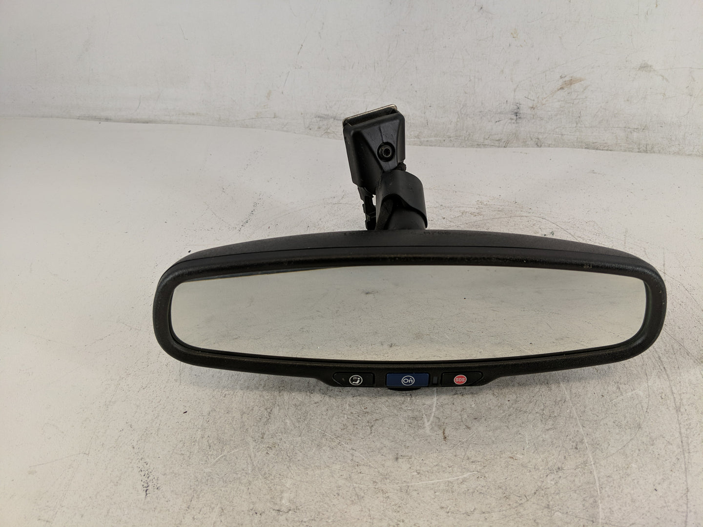 2013-2014 Chevrolet Trax Interior Rear View Mirror Replacement OEM P/N:E11026391 E11046391 Fits OEM Used Auto Parts - Oemuse