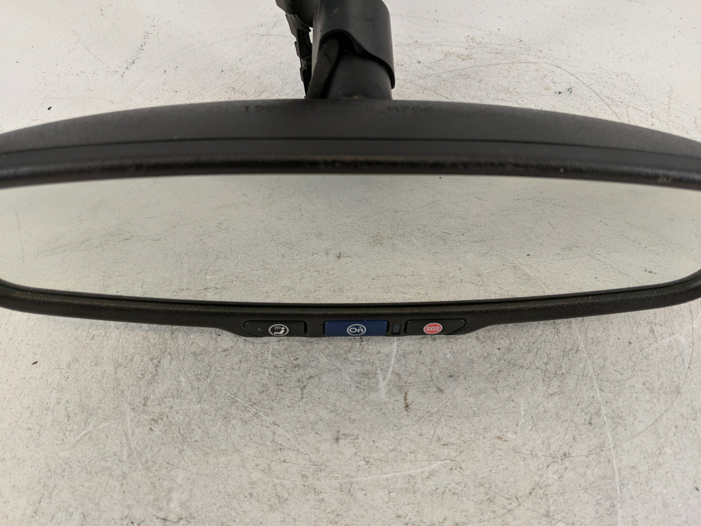 2013-2014 Chevrolet Trax Interior Rear View Mirror Replacement OEM P/N:E11026391 E11046391 Fits OEM Used Auto Parts - Oemuse