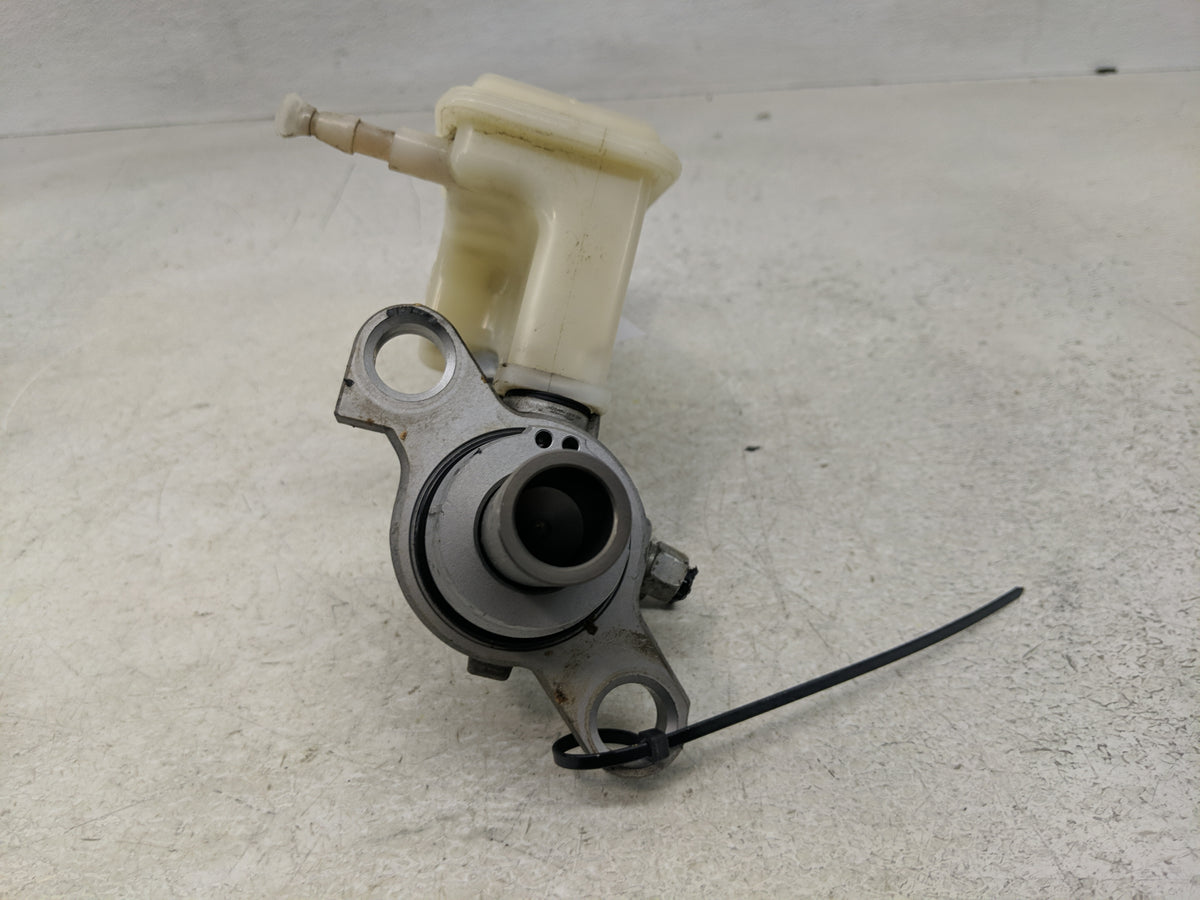 2013-2021 Chevrolet Trax Brake Master Cylinder 1310766 - Oemusedautoparts1.com