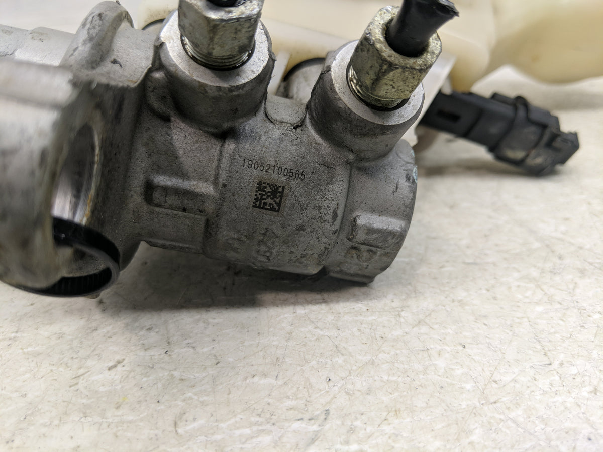 2013-2021 Chevrolet Trax Brake Master Cylinder 1310766 - Oemusedautoparts1.com