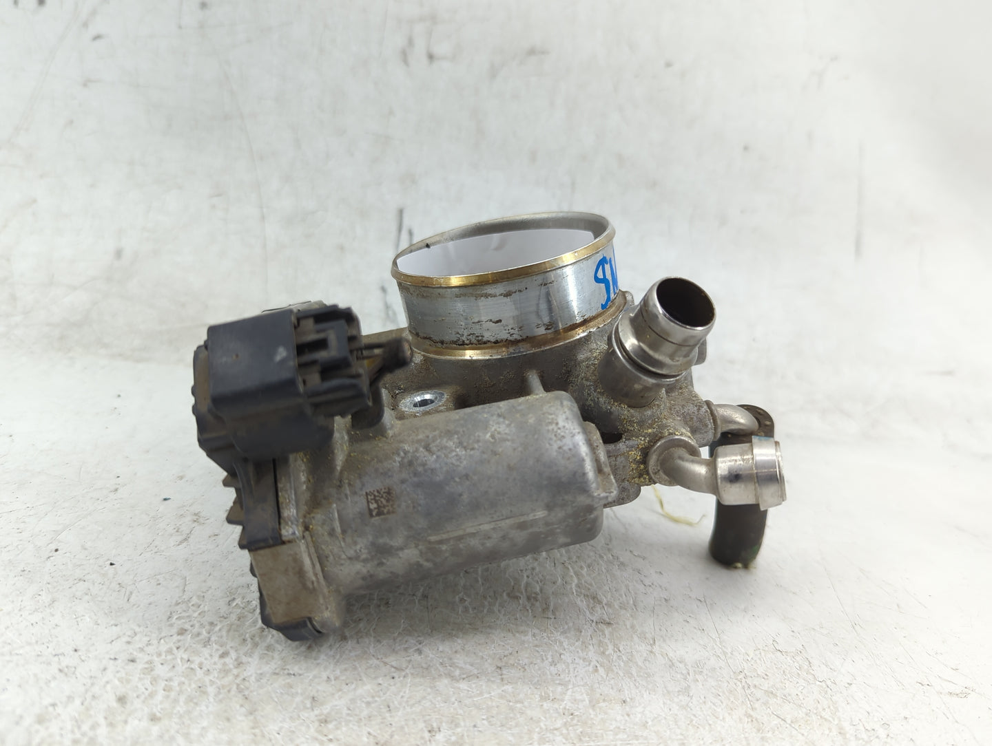2013-2014 Chevrolet Trax Throttle Body P/N:55561495 Fits Fits 2009 2010 2011 2012 2013 2014 2015 2016 2017 2018 OEM Used Aut
