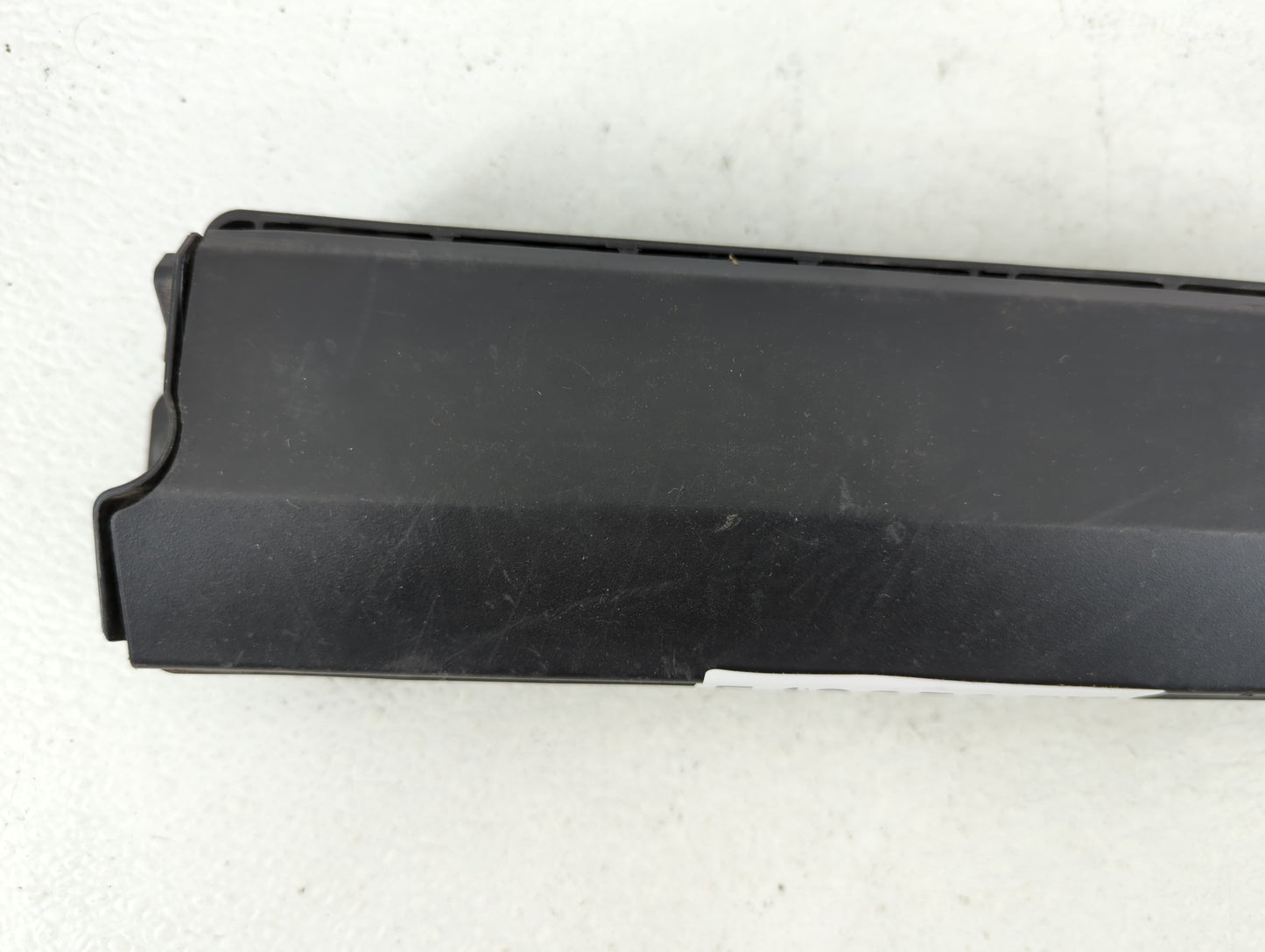 2013-2017 Chevrolet Trax Air Bag Driver Left Knee OEM P/N:95259946, 813016342 813016342 Fits Fits 2013 2014 2015 2016 2017 O