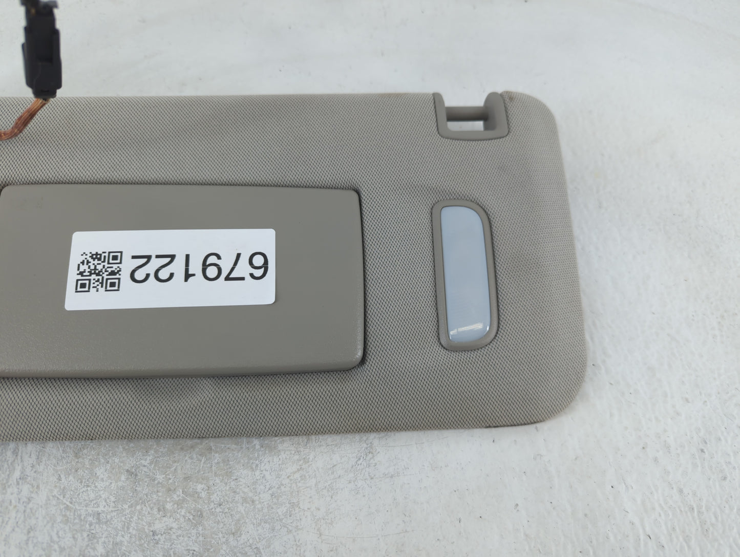 2013-2014 Chevrolet Trax Sun Visor Shade Replacement Driver Left Mirror Fits Fits 2013 2014 OEM Used Auto Parts - Oemusedaut