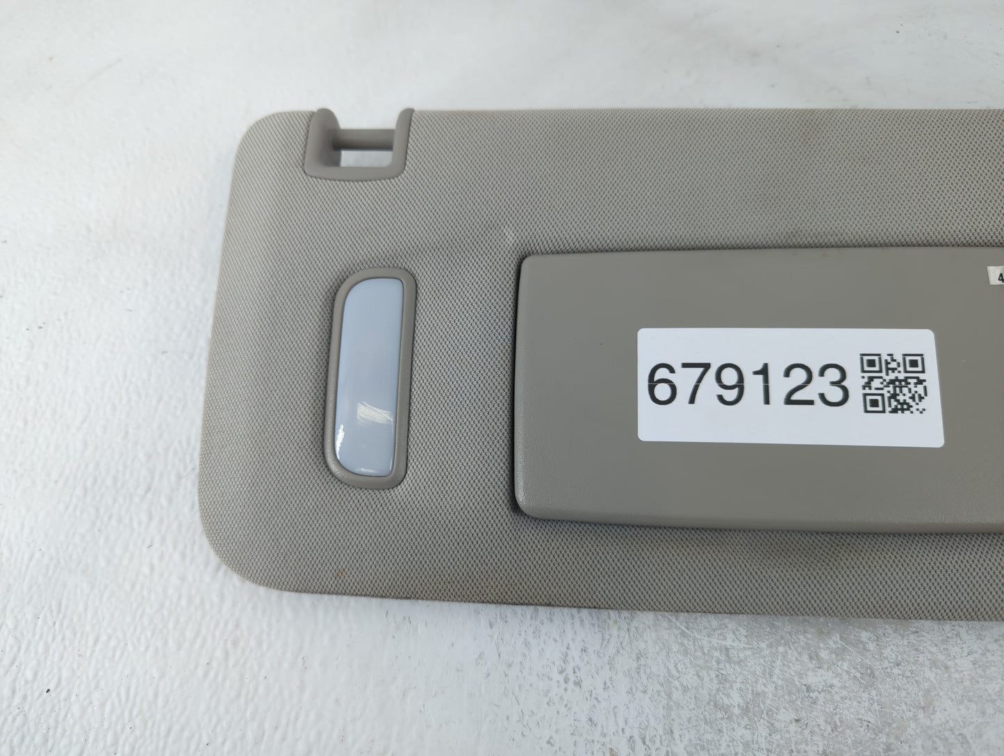 2013-2014 Chevrolet Trax Sun Visor Shade Replacement Passenger Right Mirror Fits Fits 2013 2014 OEM Used Auto Parts - Oemuse