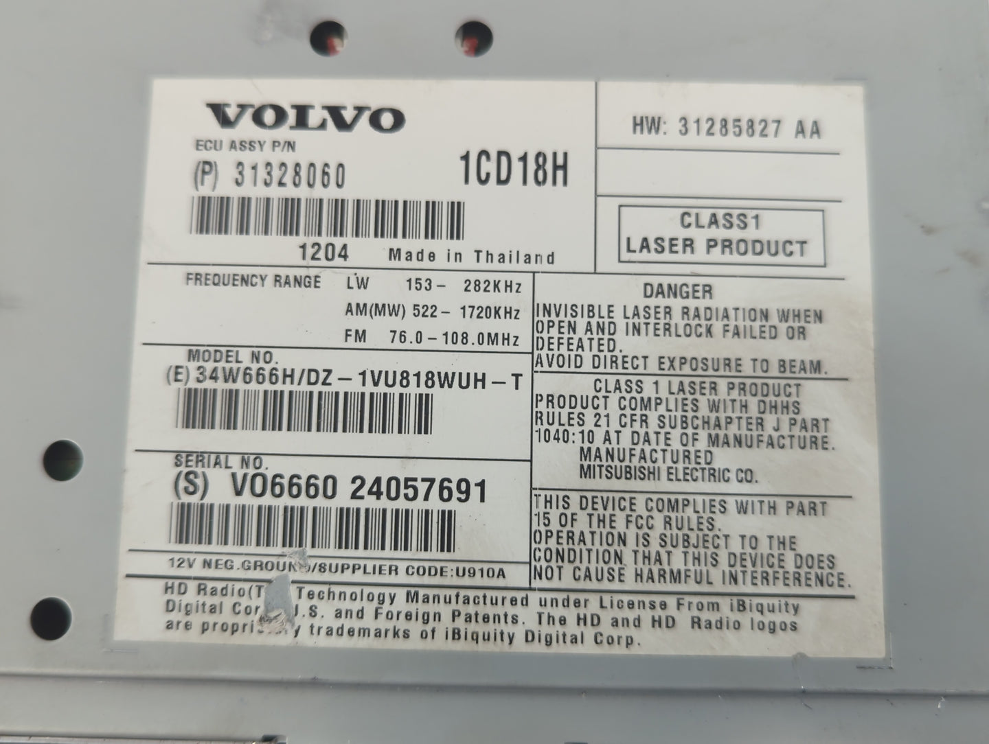 Chevrolet V30 Am Fm Cd Player Radio Receiver - Oemusedautoparts1.com