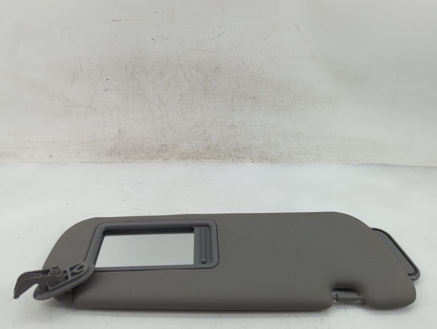 2013 Chevrolet Vectra Sun Visor Shade Replacement Passenger Right Mirror Fits OEM Used Auto Parts - Oemusedautoparts1.com