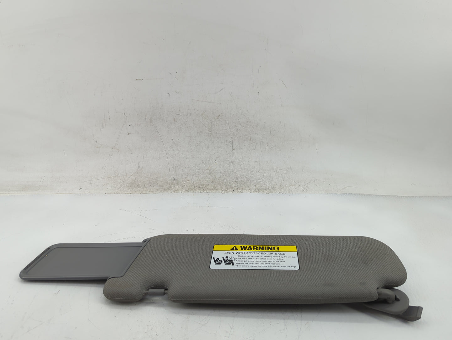 2013 Chevrolet Vectra Sun Visor Shade Replacement Passenger Right Mirror Fits OEM Used Auto Parts - Oemusedautoparts1.com