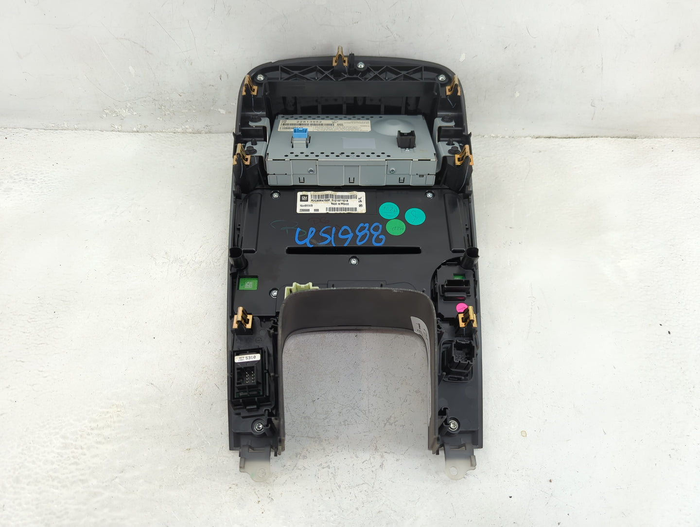 2013-2015 Chevrolet Volt Radio AM FM Cd Player Receiver Replacement P/N:A2C80647500 Fits Fits 2013 2014 2015 OEM Used Auto P
