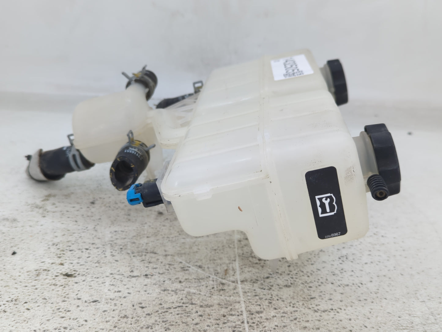 2013-2015 Chevrolet Volt Radiator Coolant Overflow Expansion Tank Bottle - Oemusedautoparts1.com