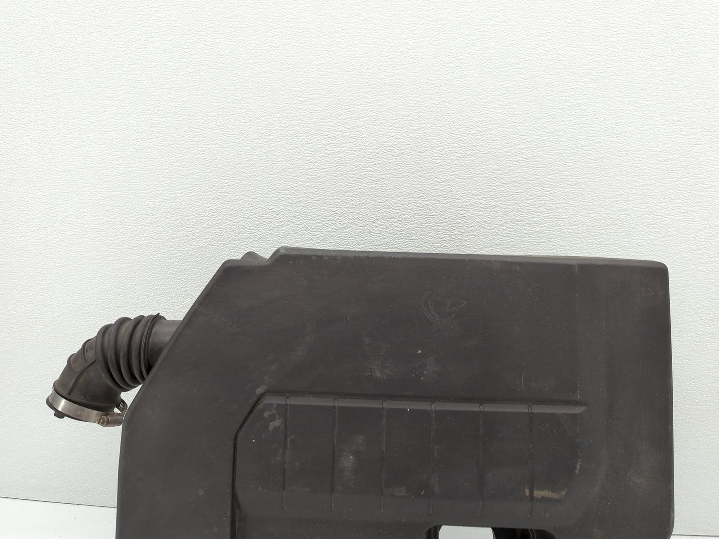 2013 Chevrolet Volt Engine Cover Black - Oemusedautoparts1.com
