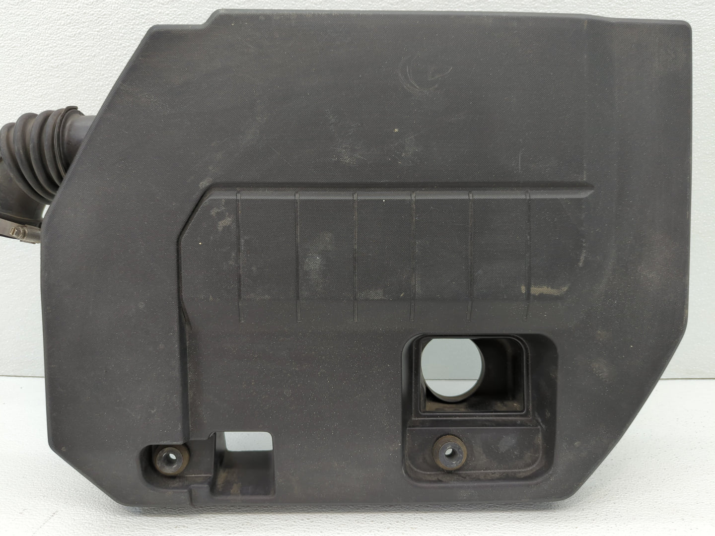 2013 Chevrolet Volt Engine Cover Black - Oemusedautoparts1.com