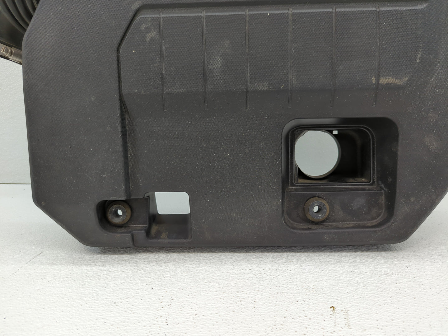 2013 Chevrolet Volt Engine Cover Black - Oemusedautoparts1.com