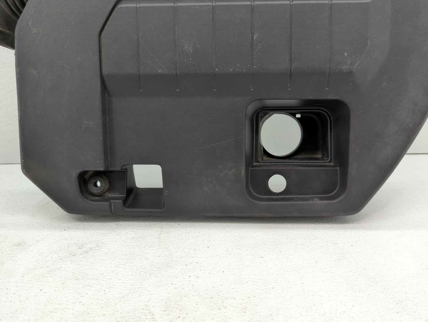 2013 Chevrolet Volt Engine Cover - Oemusedautoparts1.com