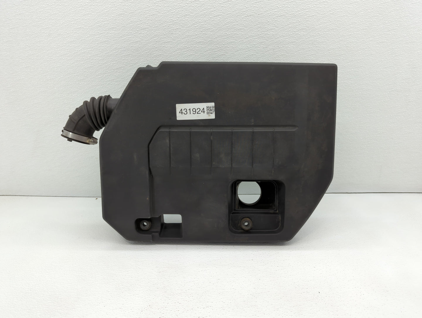 2013 Chevrolet Volt Engine Cover - Oemusedautoparts1.com