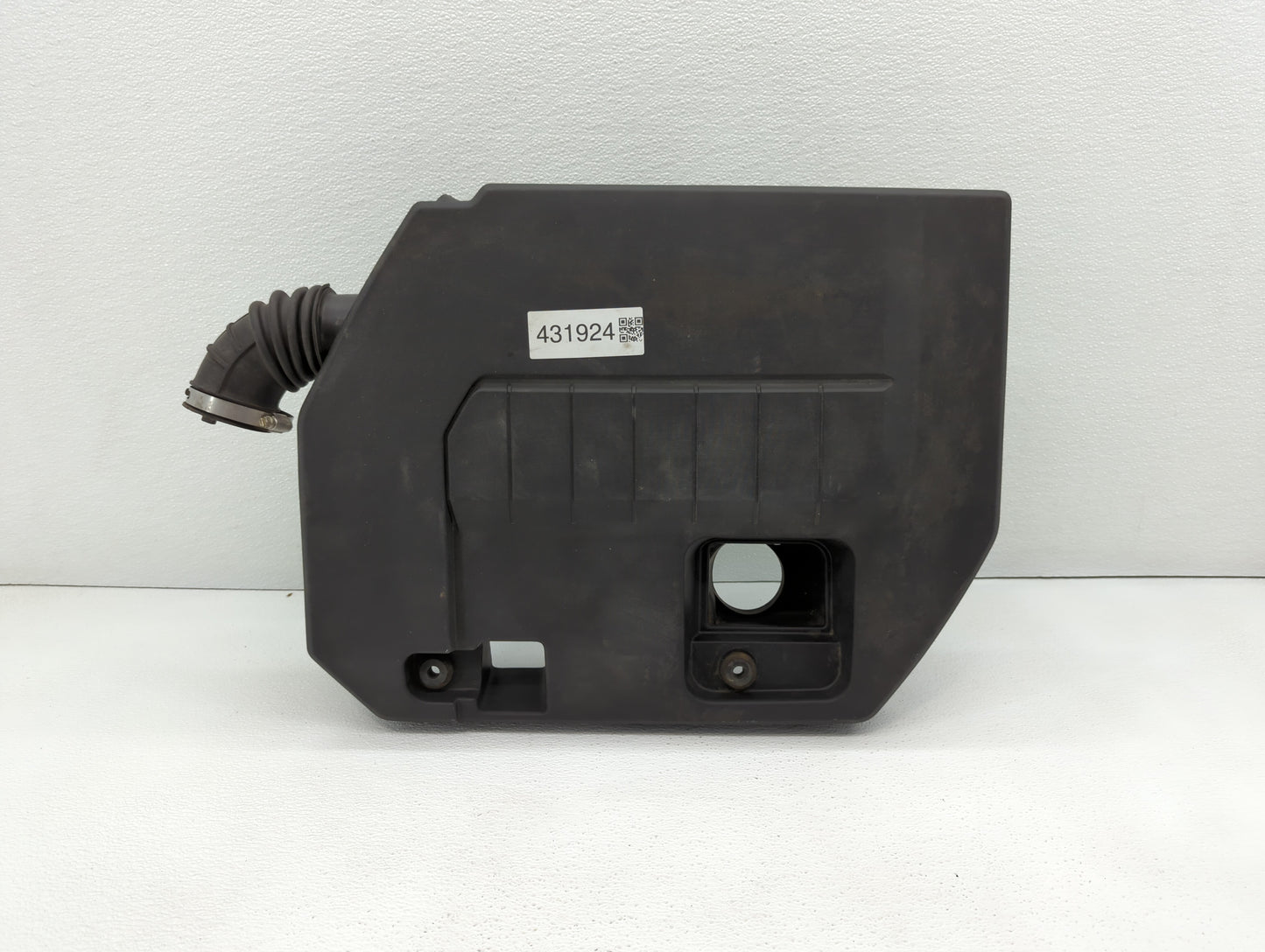 2013 Chevrolet Volt Engine Cover - Oemusedautoparts1.com