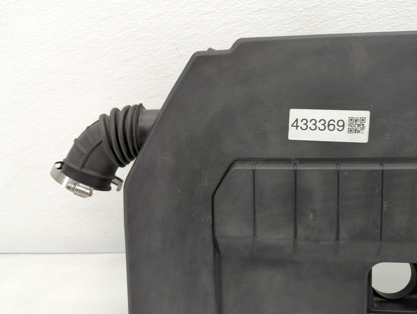 2013 Chevrolet Volt Engine Cover - Oemusedautoparts1.com