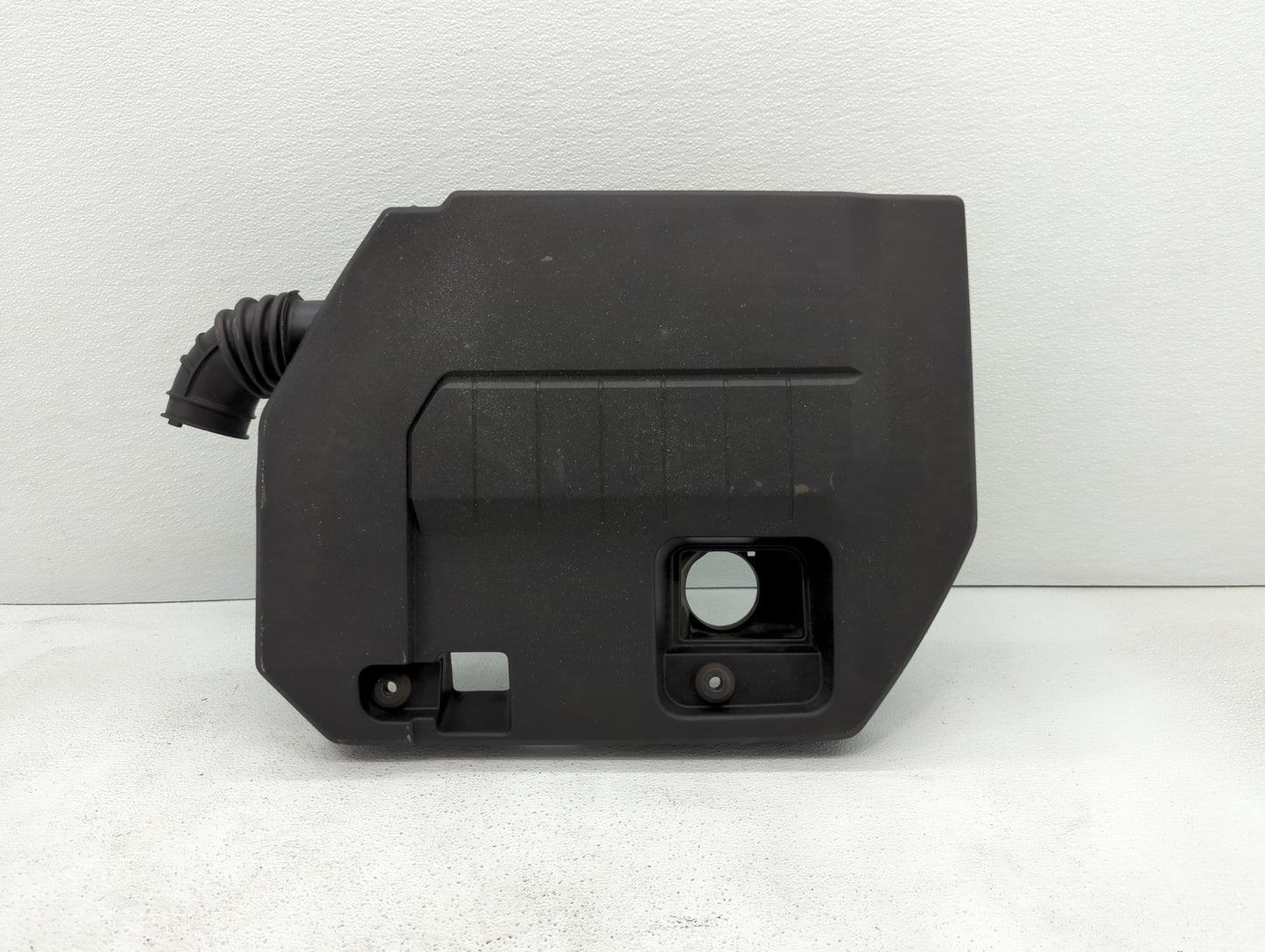 2013 Chevrolet Volt Engine Cover - Oemusedautoparts1.com