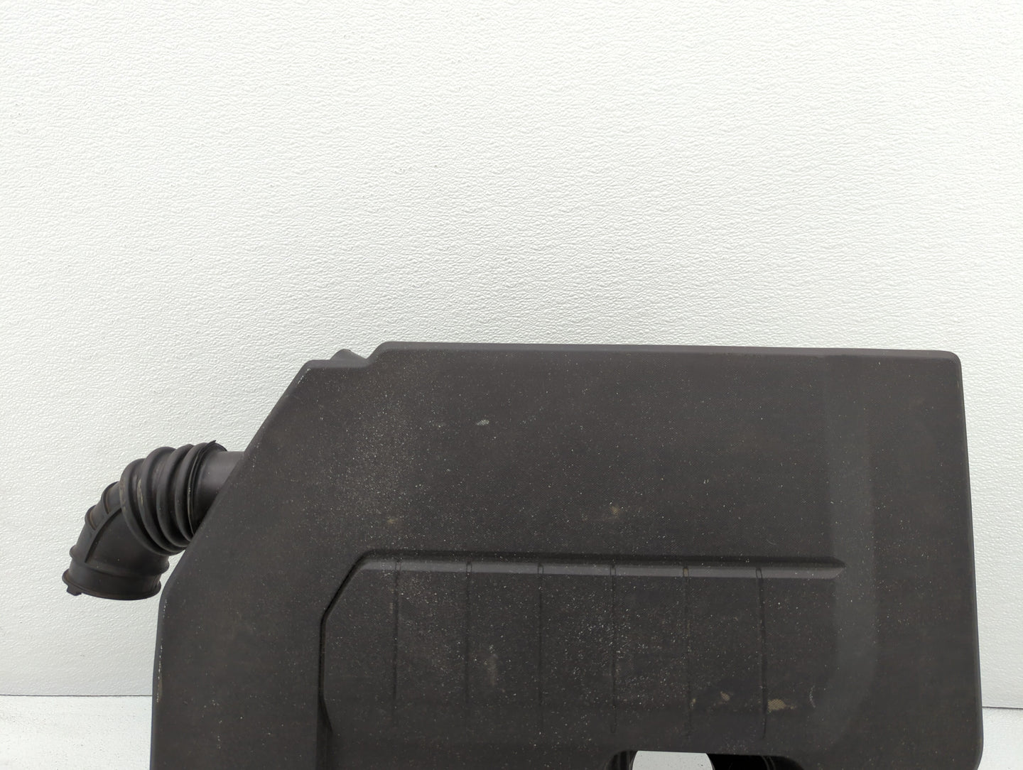2013 Chevrolet Volt Engine Cover - Oemusedautoparts1.com