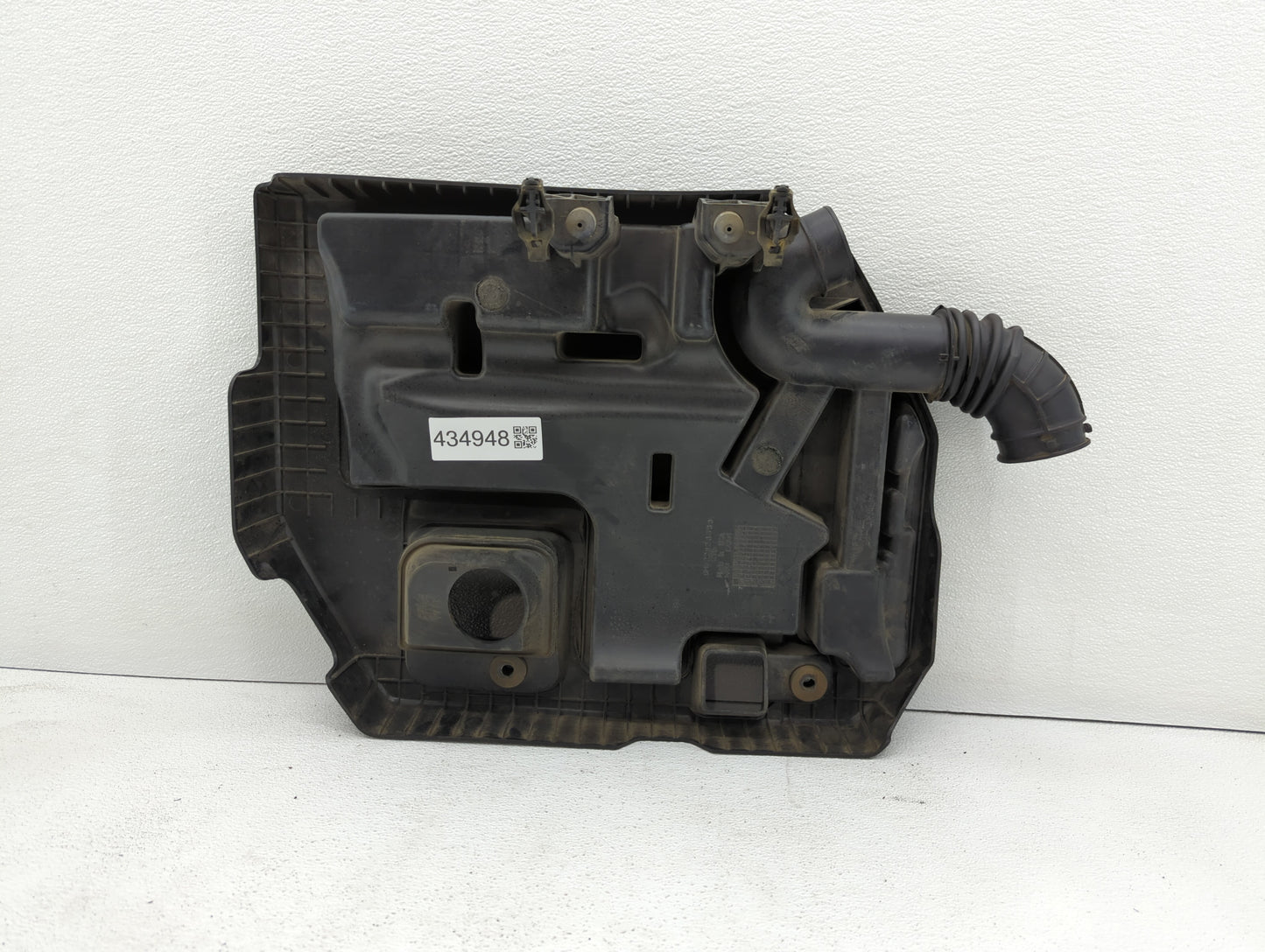 2013 Chevrolet Volt Engine Cover - Oemusedautoparts1.com