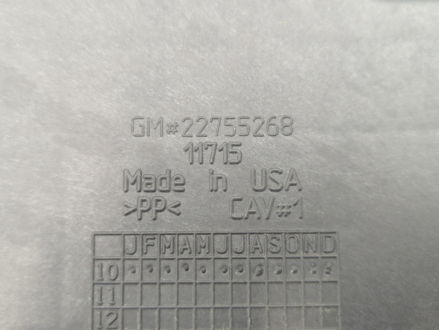2013 Chevrolet Volt Engine Cover - Oemusedautoparts1.com