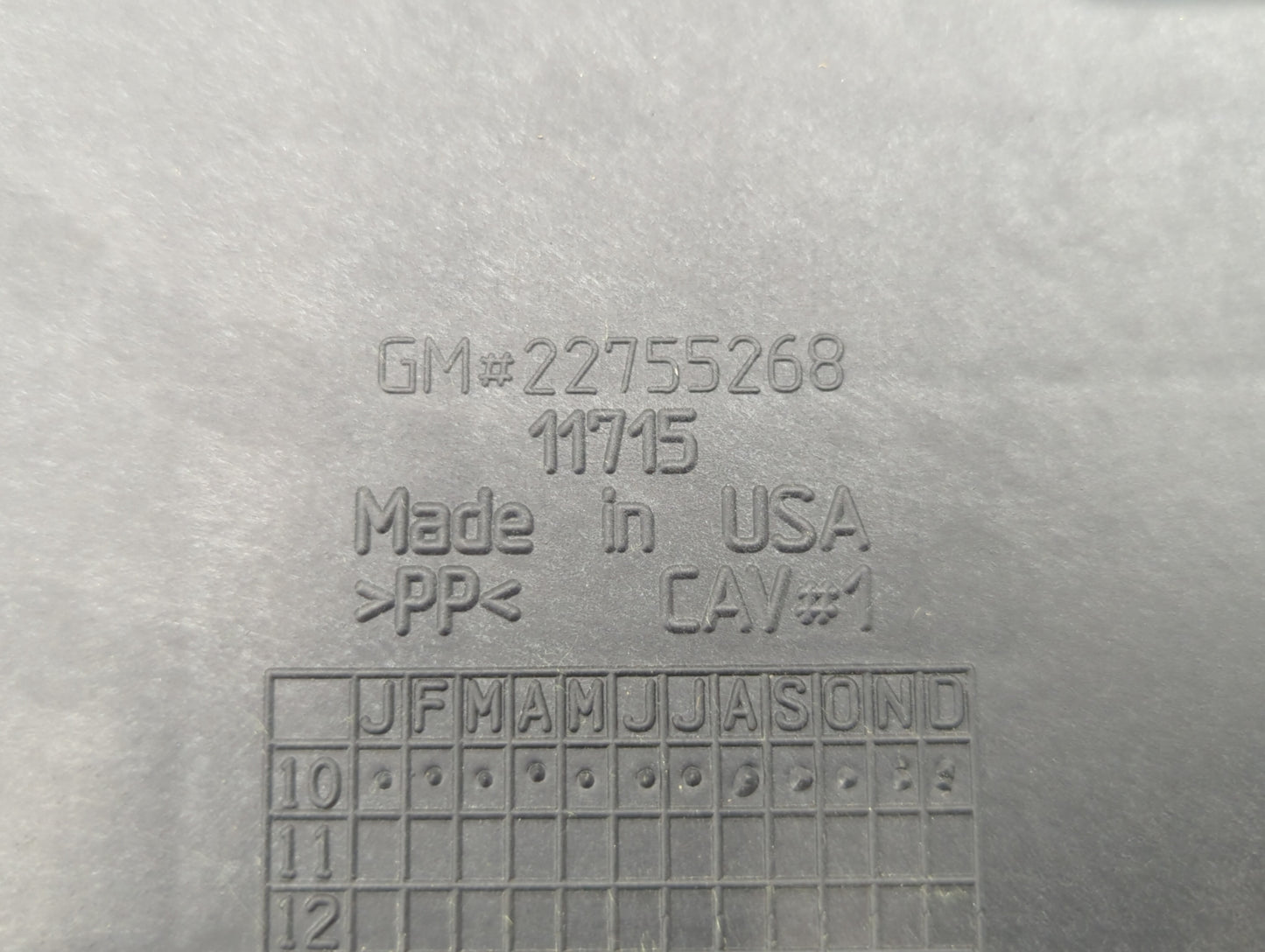 2013 Chevrolet Volt Engine Cover - Oemusedautoparts1.com