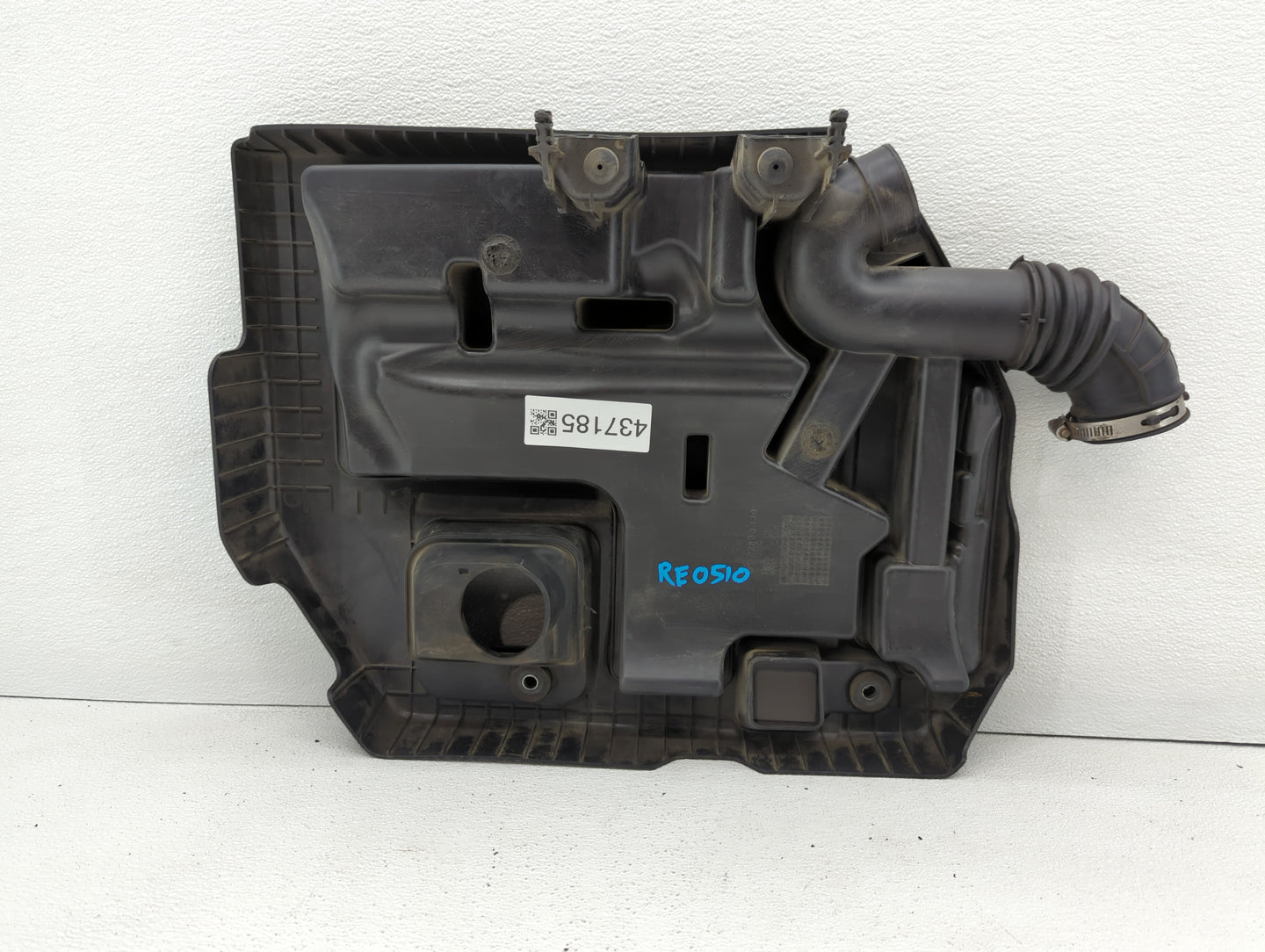2013 Chevrolet Volt Engine Cover - Oemusedautoparts1.com