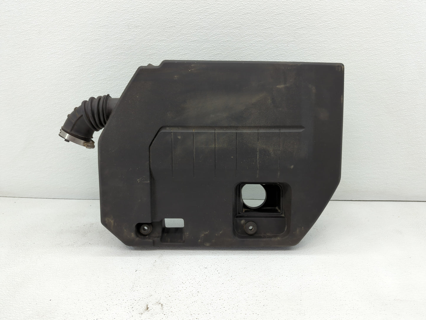2013 Chevrolet Volt Engine Cover - Oemusedautoparts1.com